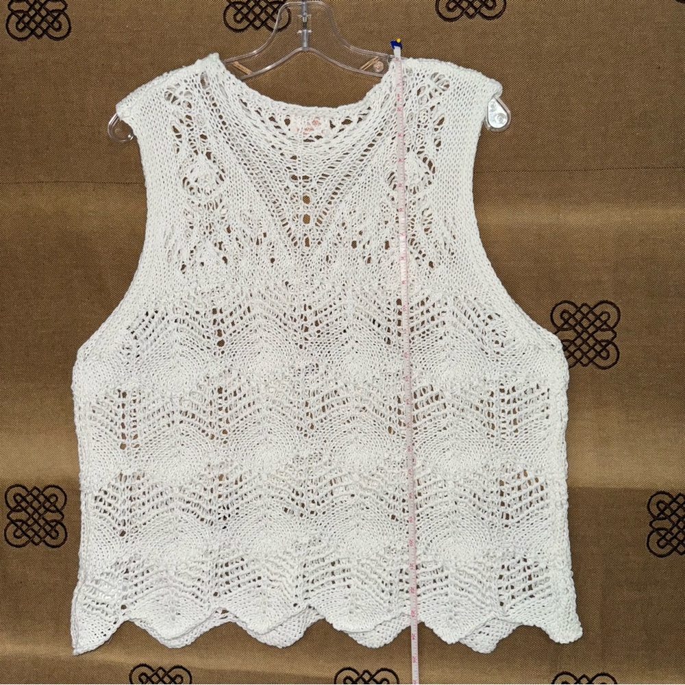 FATE Women'S White Scallop Edge Open Knit Sweater Tank Top Size M - Picture 17 of 17